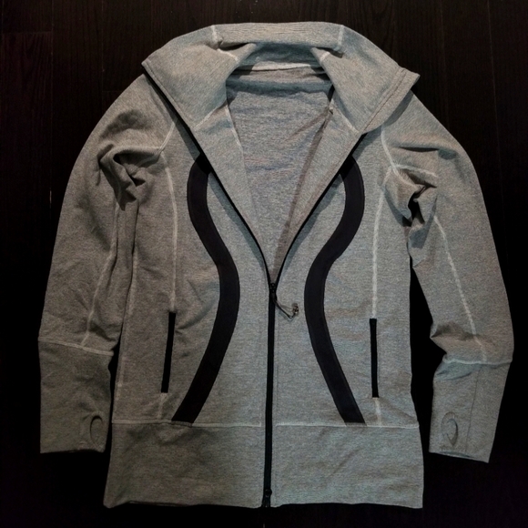 Lululemon Size 12 Jacket Grey - Picture 2 of 5